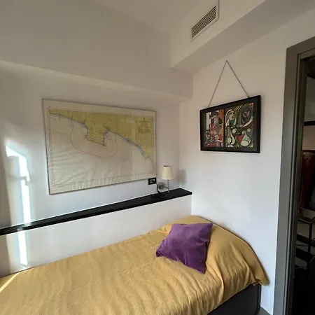 Caruggio 49 Attico Con Parcheggio 세스트리레반떼