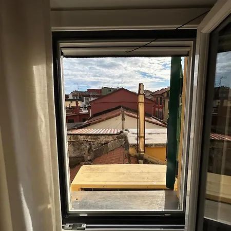 아파트 Caruggio 49 Attico Con Parcheggio *